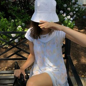 VINTAGE BLUE PASTEL FLORAL SLIP 🕊